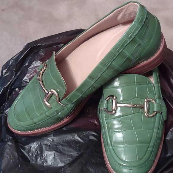 Green Antonio Melani Loafers - Picture 2 of 5